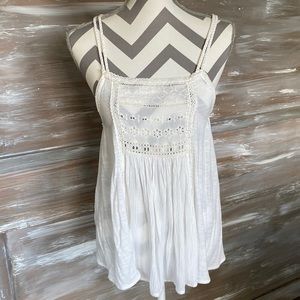 American Eagle Outfitters cotton & lace tank Size M